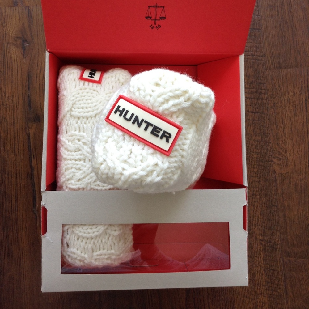 🌟SALE!🌟 NEW! Hunter Cable Knit Tall Boot Socks!